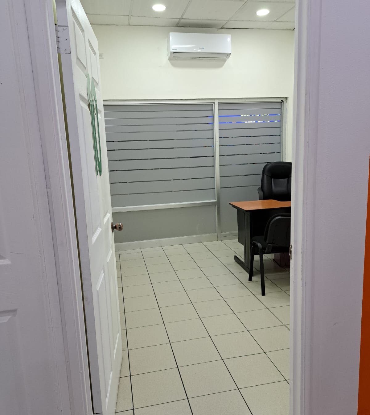 Espacio Nova Office 10